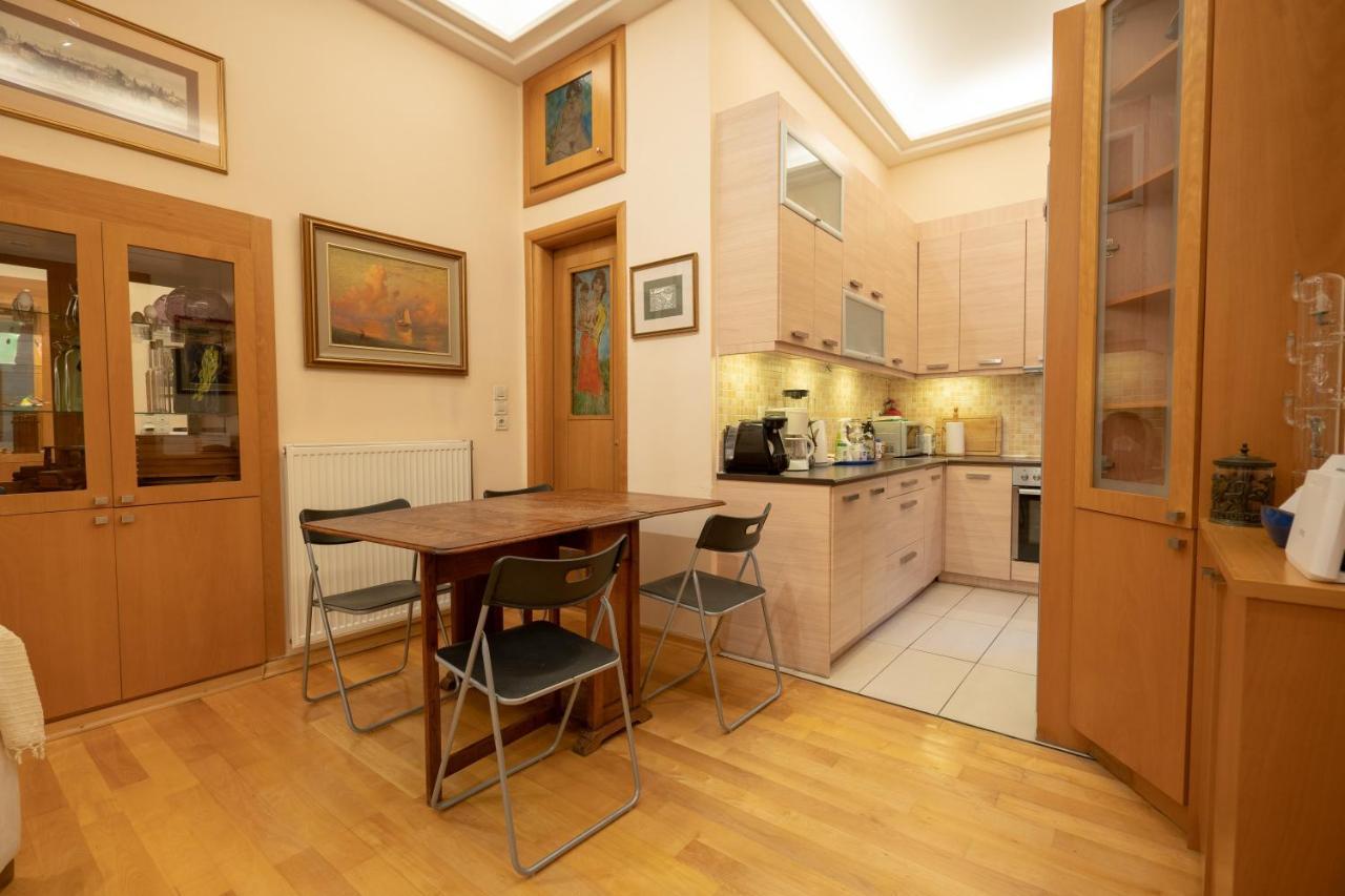 Acropolis Metro St.3 Bedrοοms 6 Persons Maisonette Atenas Exterior foto